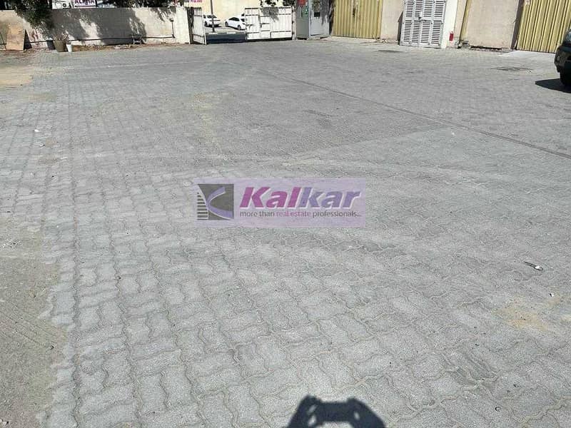 7 !! FACING THE MAIN ROAD 32500 SQFT IN ALQUOZ FOR AED: 20/ SQFT !!