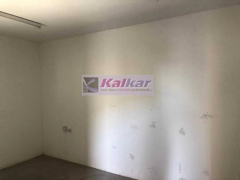5 !! 3600 SQFT INSULTED WAREHOUSE IN ALQUOZ 4 AED: 90