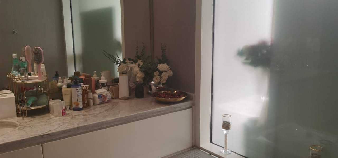 فيلا فاخرة مطلة على الجولف للبيع في الزهراء عجمان فيلا فاخرة مطلة على الجولف للبيع في الزهراء عجمان