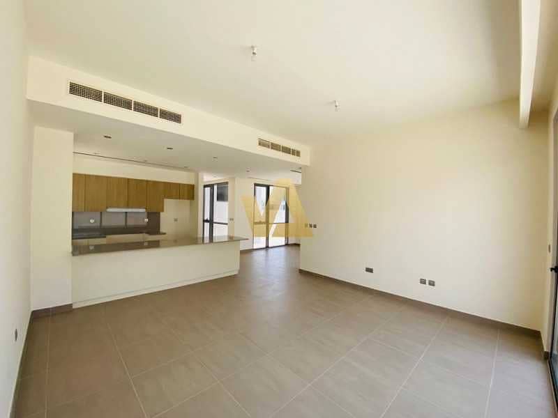 Spacious stylish I Type 1E I 4 Beds + maids Spacious stylish I Type 1E I 4 Beds + maids