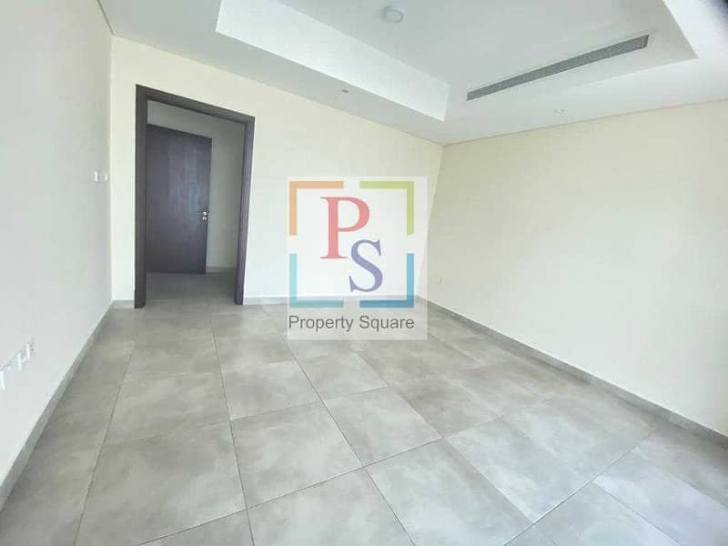 5 Immaculate Condition. ! Large Balcony. ! Spacious 2 BR+M Apartment