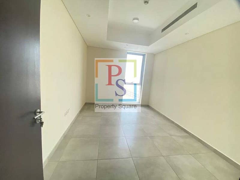 6 Immaculate Condition. ! Large Balcony. ! Spacious 2 BR+M Apartment