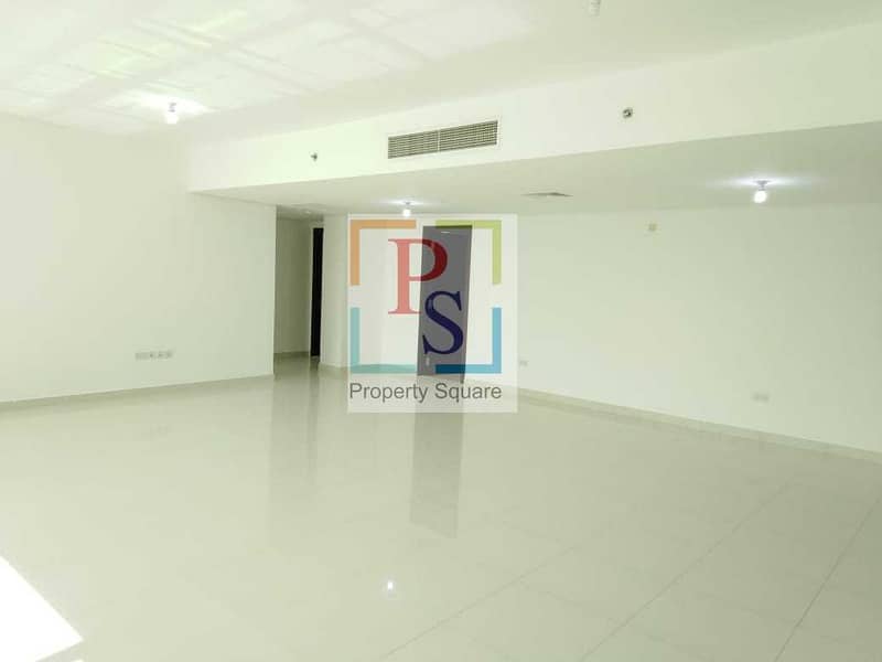 3 Hot Deal. . ! 3BR Apt With Balcony in Marina Square