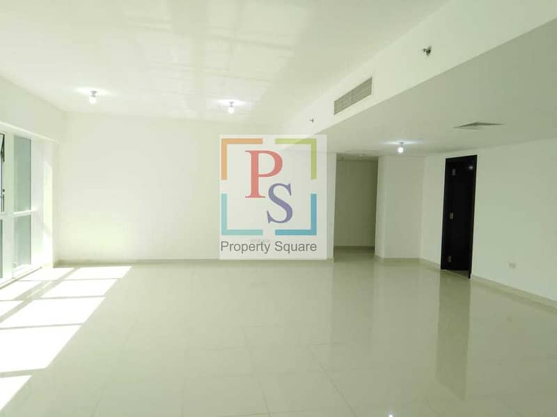 7 Hot Deal. . ! 3BR Apt With Balcony in Marina Square