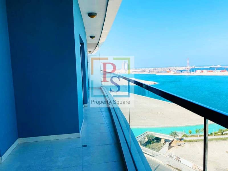 Excellent Sea Facing 1BR Apt with Balcony  & Close Kitchen