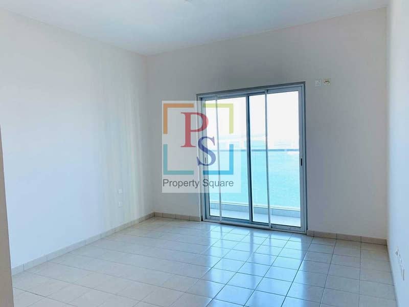 5 Excellent Sea Facing 1BR Apt with Balcony  & Close Kitchen