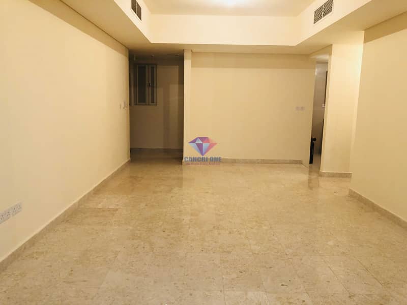 2 Lowest Price! High-End apt w/ith Facilities and Nice View