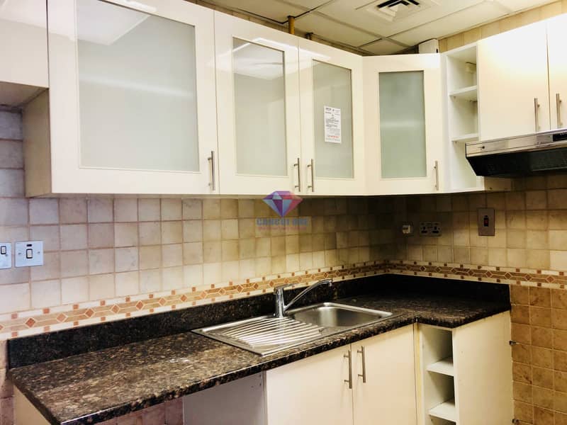 16 Close Kitchen Extravagant 1 BR with Parking + Complete Amenities!