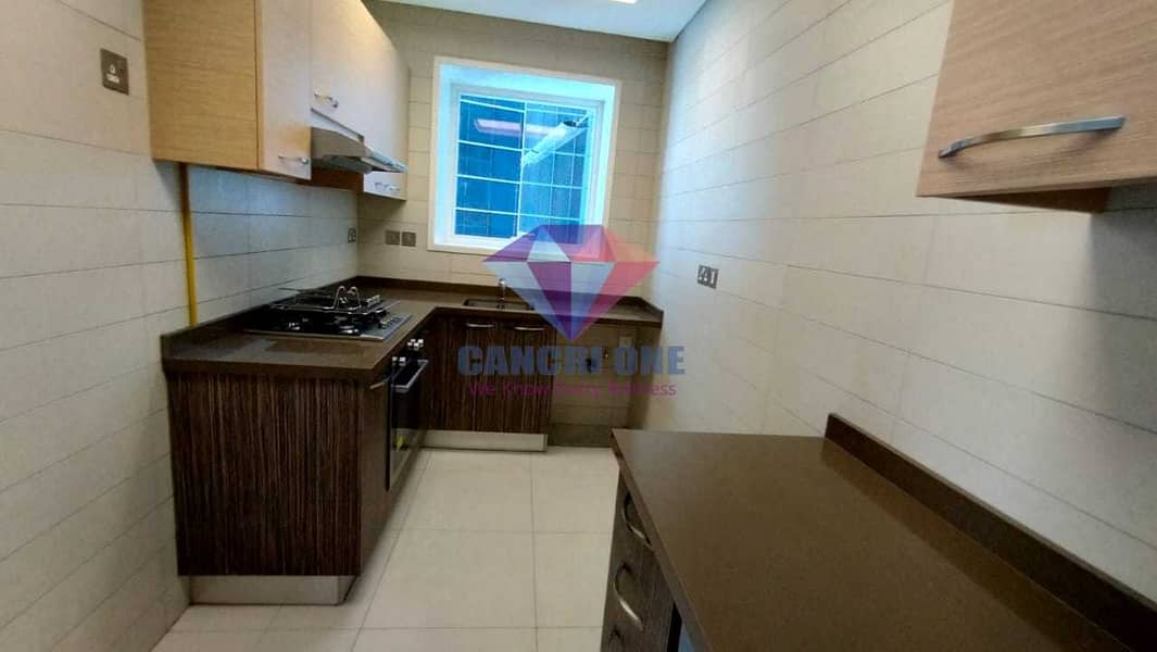 19 New style close kitchen with sea view with facilities