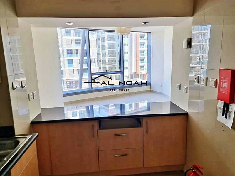 13 Stunning view | Well-kept 1BR | Nice Layout | Top-class Tower!