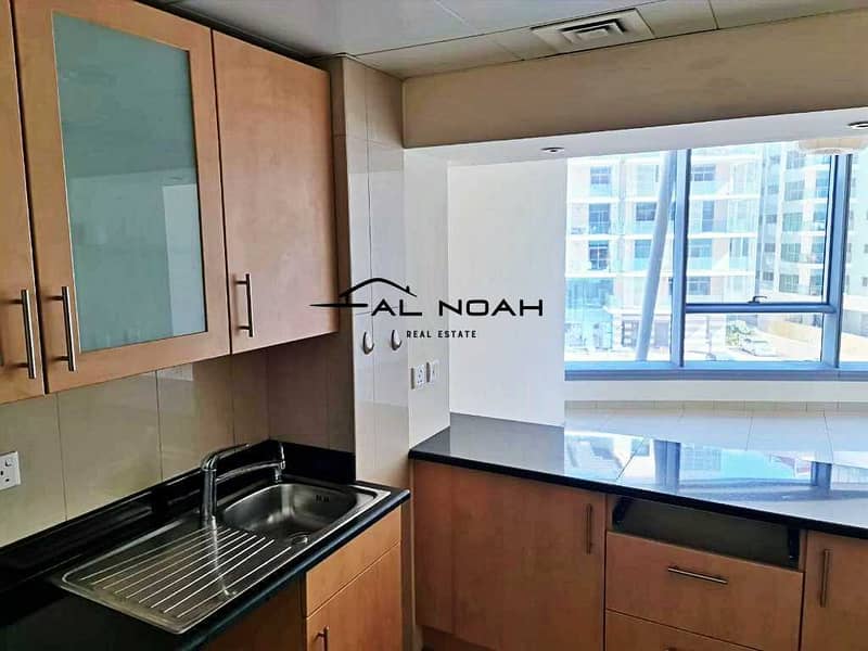 14 Stunning view | Well-kept 1BR | Nice Layout | Top-class Tower!