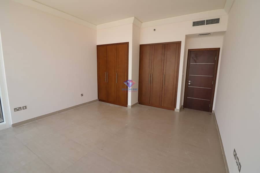 14 Close to Corniche Beach and Family Parks