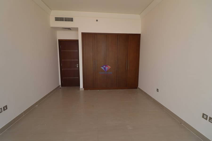 18 Close to Corniche Beach and Family Parks