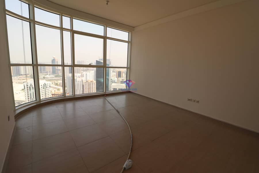 23 Close to Corniche Beach and Family Parks