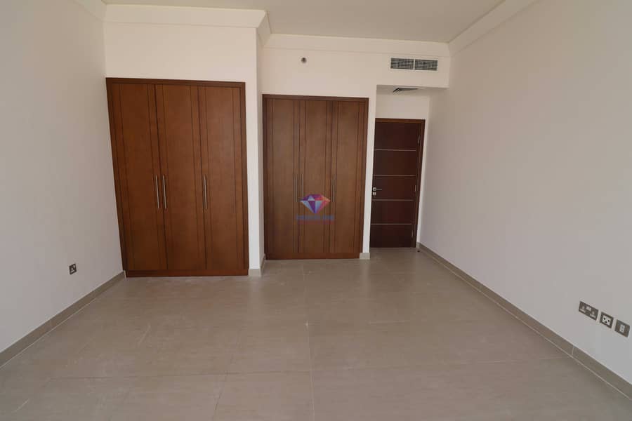 27 Close to Corniche Beach and Family Parks