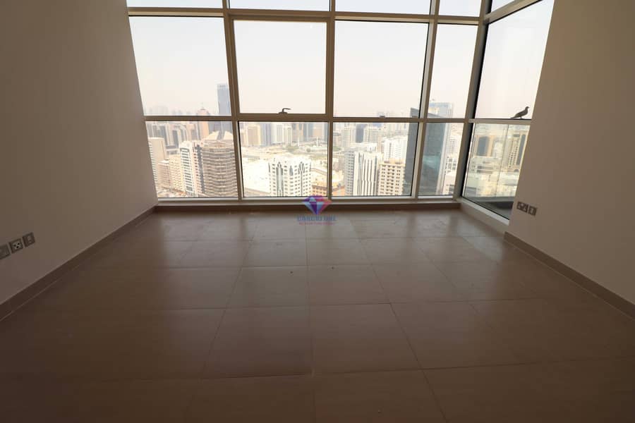 30 Close to Corniche Beach and Family Parks