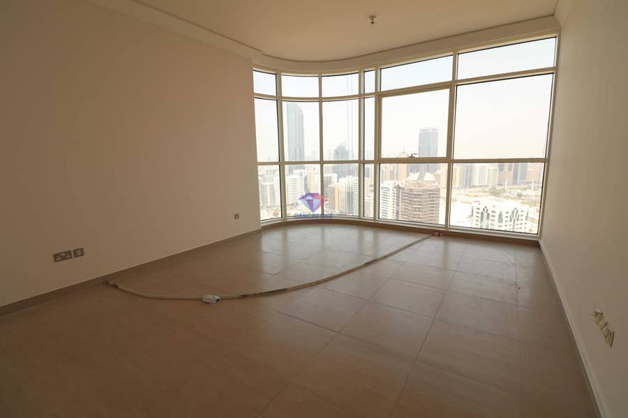 32 Close to Corniche Beach and Family Parks