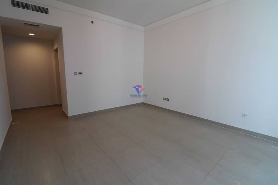 33 Close to Corniche Beach and Family Parks