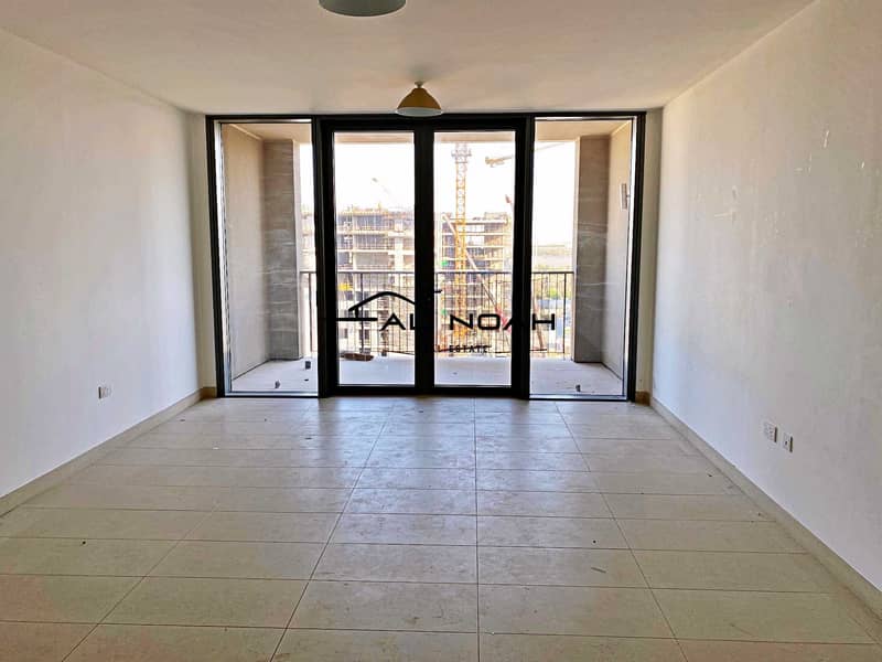 5 Awesome deal! Up to 12 Cheques! Contemporary Apt | Spacious Layout!