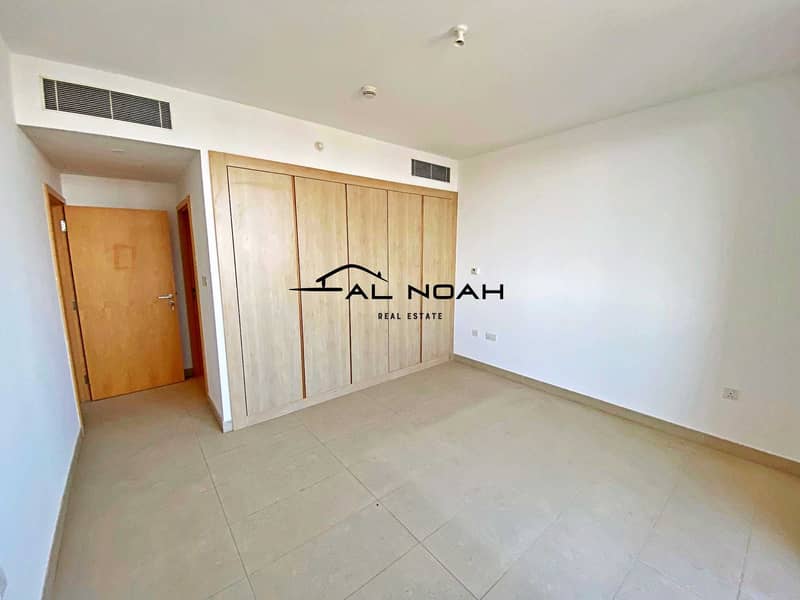 8 Awesome deal! Up to 12 Cheques! Contemporary Apt | Spacious Layout!