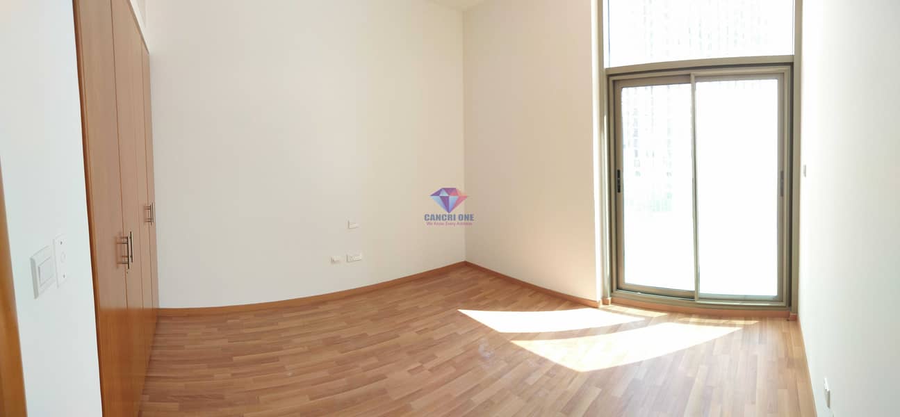 10 Huge Layout 3BR+M | 2 car parking | Balcony|