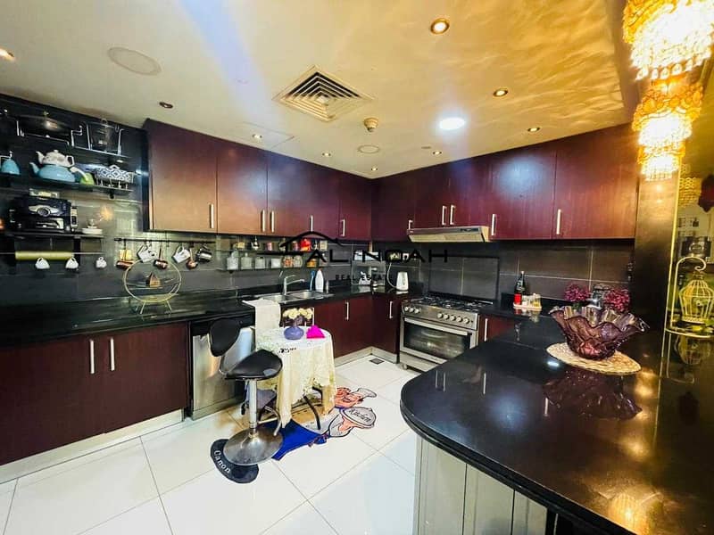 17 Rare offer for Investment! Contemporary 2BR | Remarkable Layout & View!