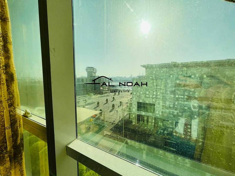 18 Rare offer for Investment! Contemporary 2BR | Remarkable Layout & View!