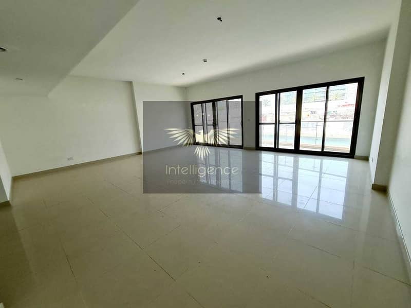 Captivating Sea View! Ideal Unit with Maid's Room!