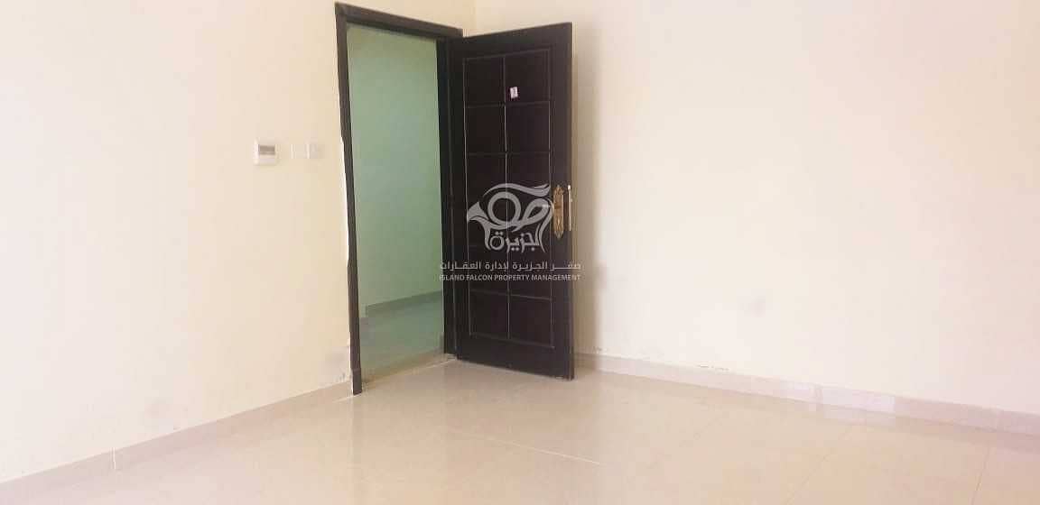 6 Exquisite Separate Villa | Upcoming Vacant | MBZ | Private Entrance |
