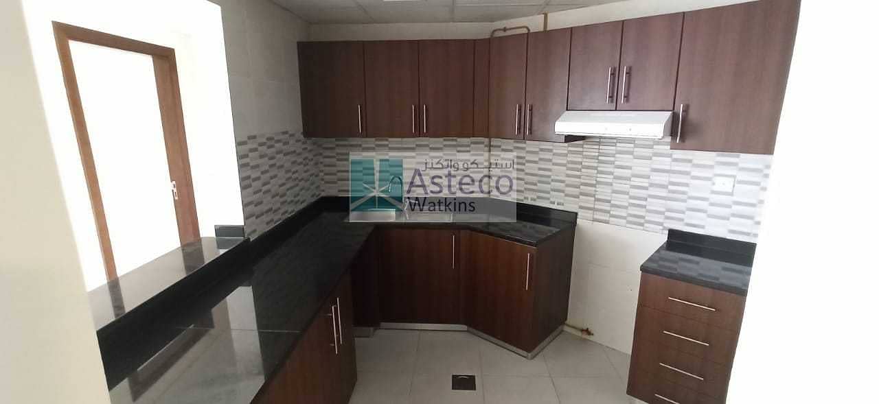 8 Spacious 2 Bedroom apartment in JVT
