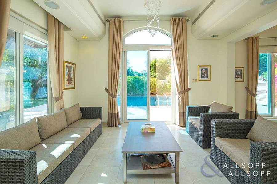 6 Four Bed C3 | Private Pool | Great Location