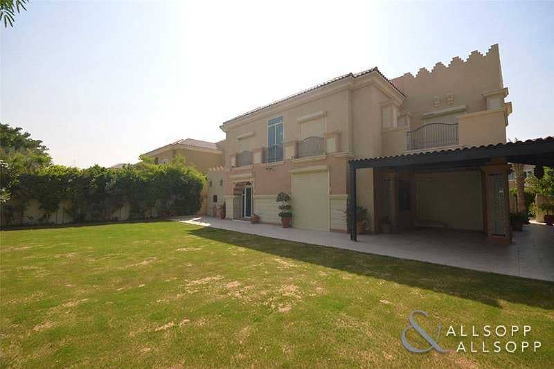 17 Private and Secure | Upgraded | 5 Bedroom Villa