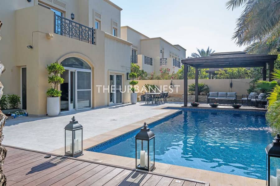 Elegant Upgraded |Landscaped with Decking and Pool Elegant Upgraded |Landscaped with Decking and Pool