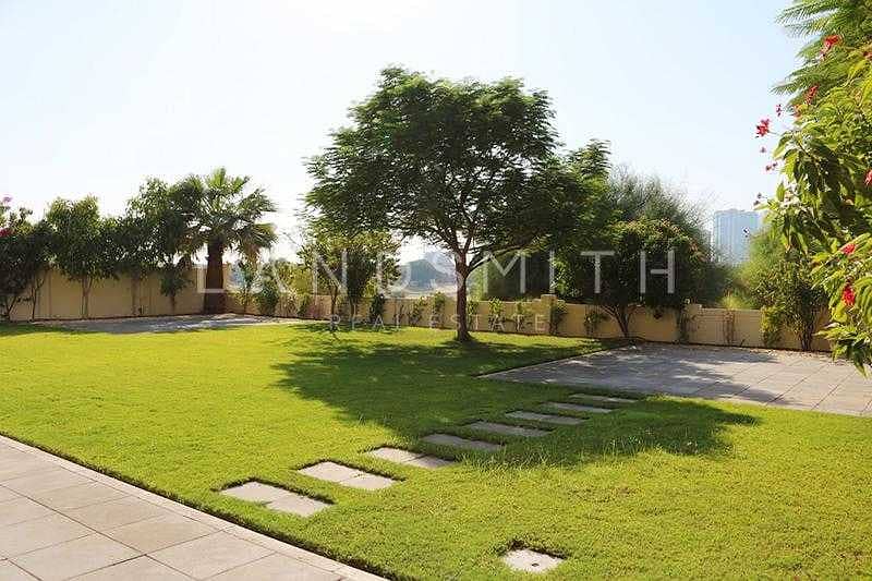 2 Exclusive | Huge Plot | Golf Course View | Type B1