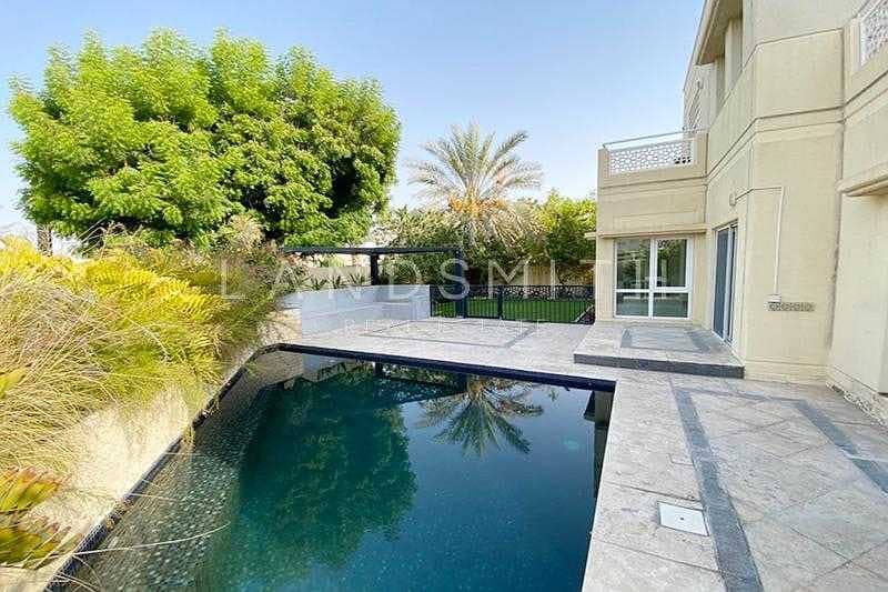 19 Corner 5 BR Plus Study Type 8 Villa with Pool