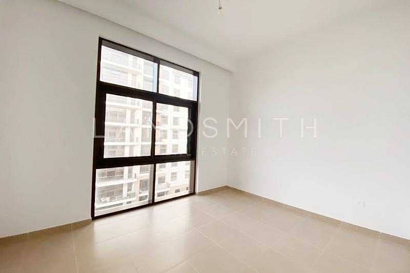 6 1 Bedroom Vacant Bright Large Semi Furnished Apt