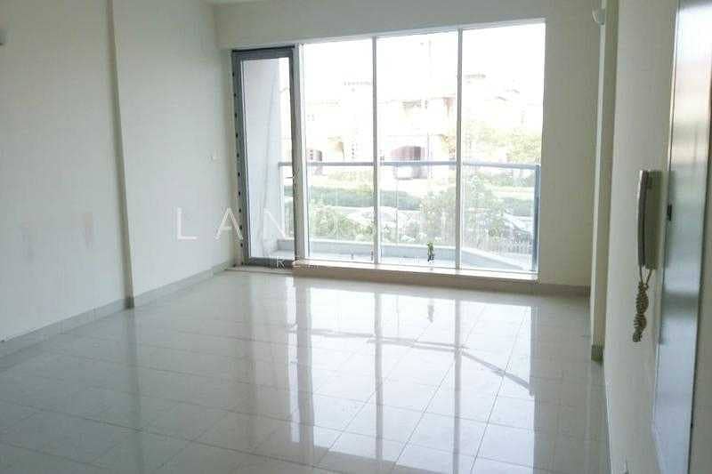 Exclusive Vacant 2 Bedroom Apt in Tennis Tower