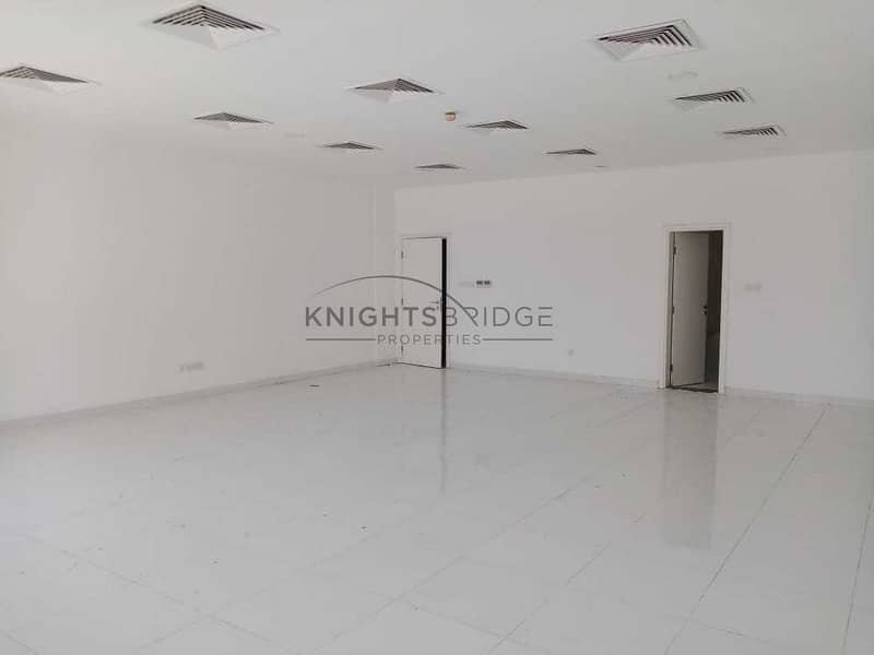 4 Al Wasl Road: Spacious Commercial Villa Dubai