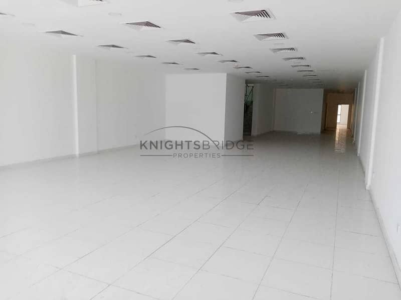 15 Al Wasl Road: Spacious Commercial Villa Dubai