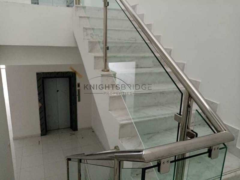 22 Al Wasl Road: Spacious Commercial Villa Dubai