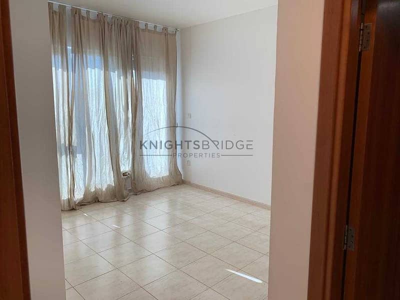 12 Vacant:  2 BR| Only 575k | SkyCourts Dubai