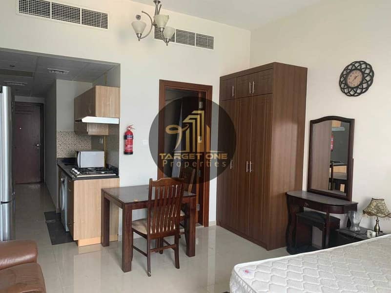 Elite 9  Furnished Studio Higher Floor