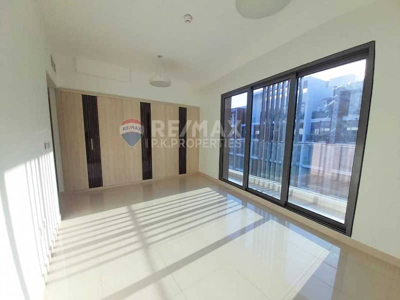 5 12 cheques | 1 bed | Unfurnished | Brand new