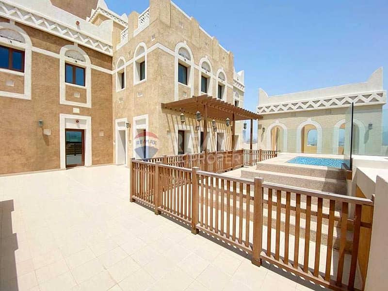 Amazing 6 Beds Penthouse at Balqis |Panoramic View