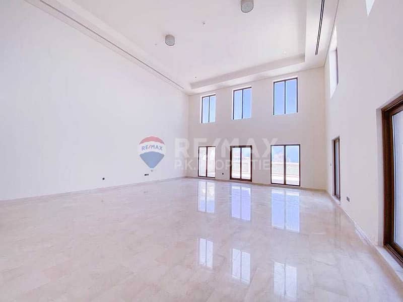 3 Amazing 6 Beds Penthouse at Balqis |Panoramic View