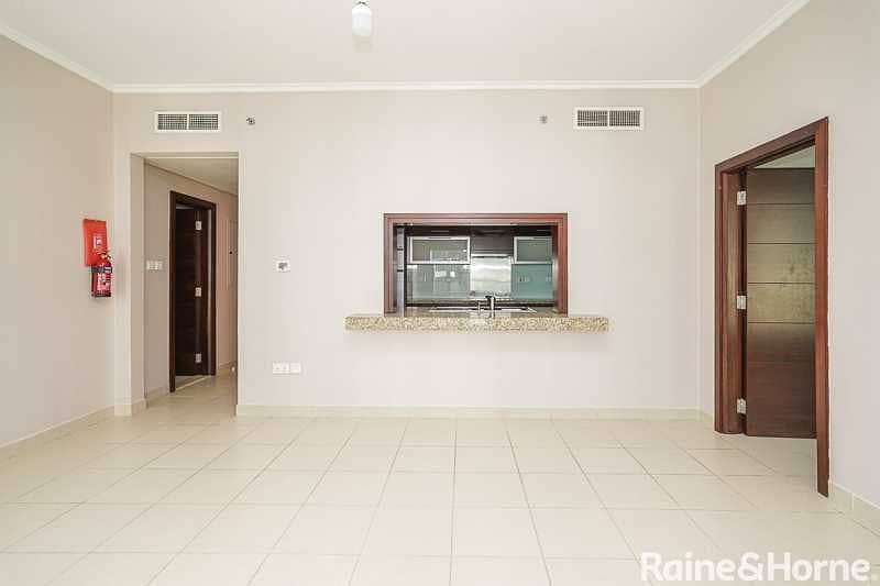6 Large 1 Bed Layout | Great Deal | Huge Balcony