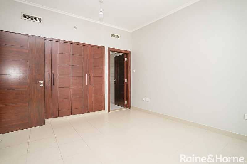 9 Large 1 Bed Layout | Great Deal | Huge Balcony
