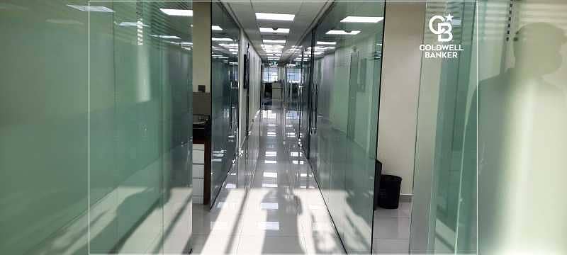 3 Near Metro Fitted Office High floor with partition