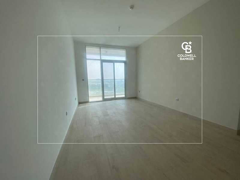 8 LUXURIOUS -  MODERN 1 BED FLAT - SEA / COMM  VIEW!