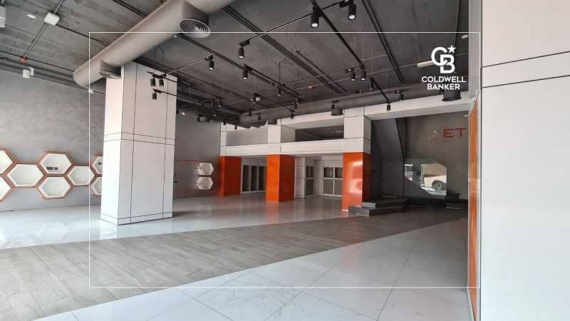 Fitted Showroom on Sheikh Zayed Road| | Near Metro